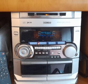 1 Mini Hi-Fi-System