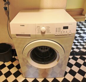 1 Waschmaschine Bad